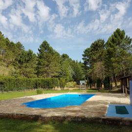 Chalet de Montaña Parque Natural Calar Río Mundo - Independiente - Wifi, hotel di Riopar