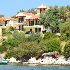 Elia Village, hotel Meganísziben