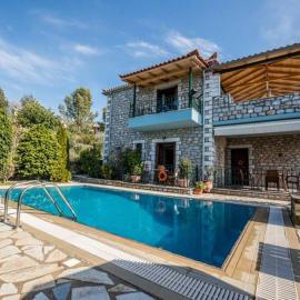 Kelly's Villa in Stoupa, Hotel in Neokhórion
