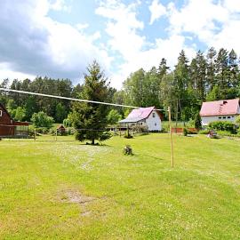 Domki wczasowe Mazury - nad jeziorem - Ferienhaus Masuren - do 6 osób, hótel í Dłużek
