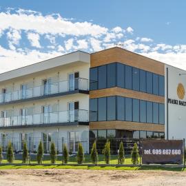 Piaski Bałtyku, hotel u gradu Gonski
