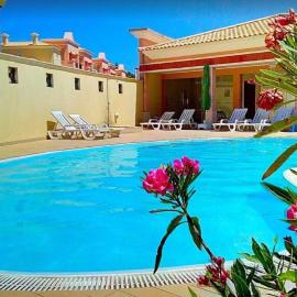Sesimbra Sea Apartment with Pool & Gym near Lisbon