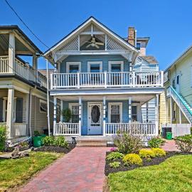 Cozy Ocean Grove Beach Retreat: Walk to the Coast!، فندق في أوشان جروف