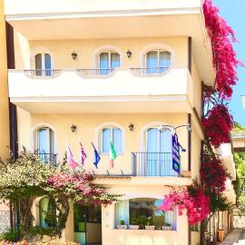 Hotel Sylesia, hotell i Letojanni