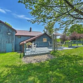 Country Escape w/ Sauna, 10 Mi to Cooperstown, hotel v mestu Richfield Springs