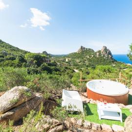 villa aloe 2, hotel a Costa Paradiso