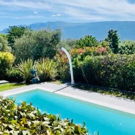 Residence Olivi - Panorama Lake View, Pool, Terrace, Garden, Wifi, hotel in Toscolano Maderno