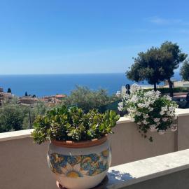 Villa Centaurea Apartment with private parking