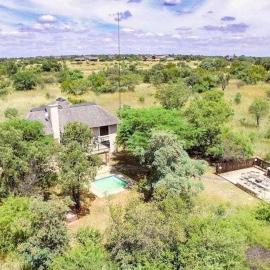 Pumba's Place Zebula 6 Bedroom House