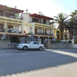 Viesnīca Melios Rooms pilsētā Petalidiona