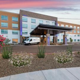 Holiday Inn Express & Suites - Phoenix - Airport North by IHG, hotel em Phoenix