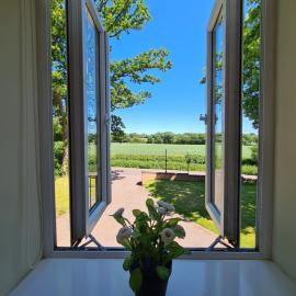 Beautiful Country Apartment, rated Exceptional