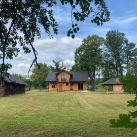 Zielone Zagrody -Dobra koło Sieniawy, hotel a Sieniawa