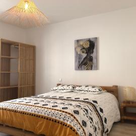 Grande maison centre ville THOUARS – hotel w mieście Thouars