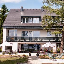 Q-Panzió – hotel w mieście Tata