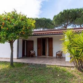 Villa Luisa - Your Holiday in Sardinia, hotel di Sassari