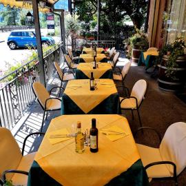 HOTEL BELVEDERE, hotel sa Rivalta di Brentino