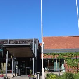 Varala Sports & Nature Hotel: Tampere şehrinde bir otel