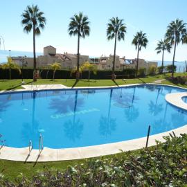 Casinomar Apartments Pool, Garden & Private Terrace, hotel a Benalmádena