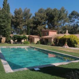 Le mas des escans, hotel din Le Beausset