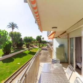 Residencial Costamar next Bcn, 50m beach with swimming pool, Hotel in Cabrera de Mar