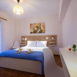 Natsios Thanasakis Apartment