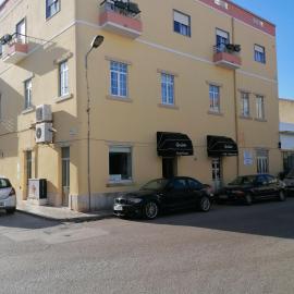 Guia Guest House, hotel São Bartolomeu de Messinesben