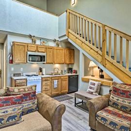 2 Mi to Granby Ranch: Condo w/ Hot Tub Access, hotel u gradu Granbi
