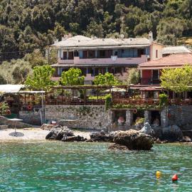Kastro Studios, hotell i Damouchari