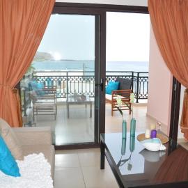 Porfyra's Island, hotel in Makry Gialos