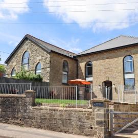 The Old Sunday School, hotel in Lydney
