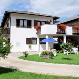 Apartment Martinelli by Interhome, hotel a Calceranica al Lago