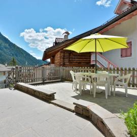 Apartment Cecilia-5 by Interhome, hotel a Campitello
