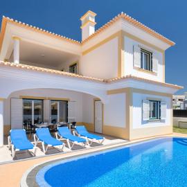 Villa Colibri by Interhome, hotel i Patroves