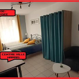 Charmant studio en plein centre avec parking