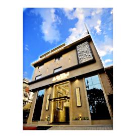 Hotel Grand Girdhar, hotel in Indore
