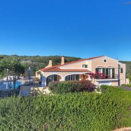 Villa Quatre Vents, hotel i Punta Prima