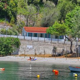The Akri House Agnondas: Agnontas şehrinde bir otel