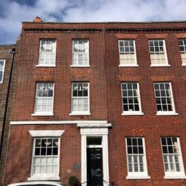 Luxury 2 bed Georgian Townhouse, Old Portsmouth, hotel in Portsmouth