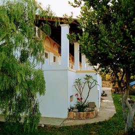 Level Houses، فندق في كيفالوس