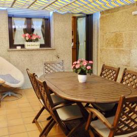 Casa centro o grove con terraza y asador, hotel u gradu O Grove