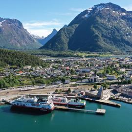 Åndalsnes Sentrum 1-room Apartment, hotel a Åndalsnes