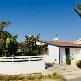 Artist Cottage in Dromolaxia