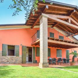 1 Bedroom Beautiful Apartment In Cavriana