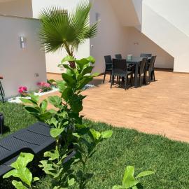 east coast house, hotel v destinaci Poggiardo
