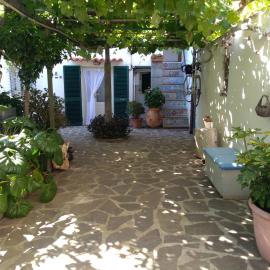 Cavo Beach 3, hotel i Cavo