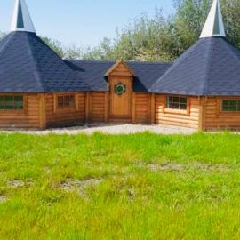 Miniature oast house, hotel in East Stourmouth