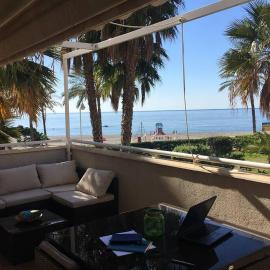 FRENTE AL MAR, hotel a Castell de Ferro