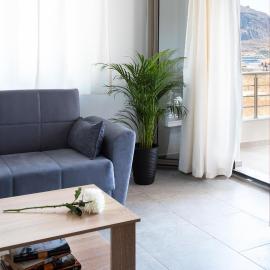 Tulipa Suites – hotel w mieście Yéfira