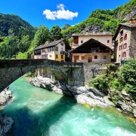 River and Mounts – hotel w mieście Campertogno